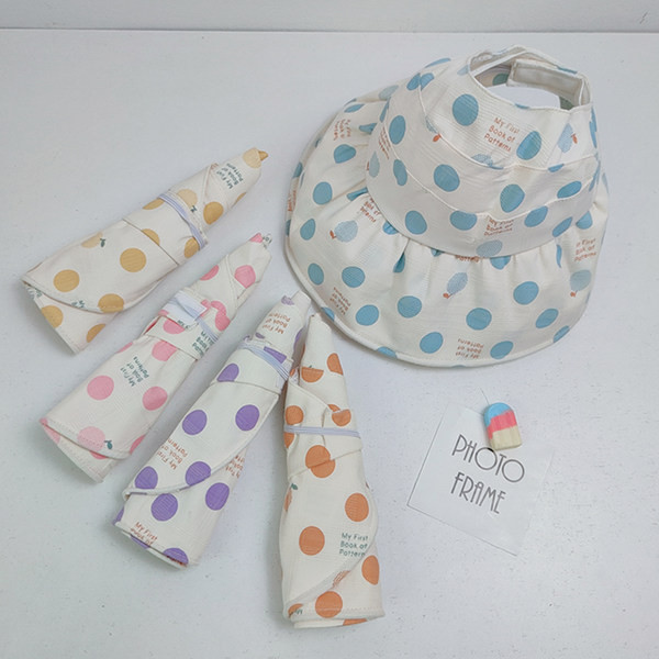 Ljetna dječja kapa na točkice za djevojčice