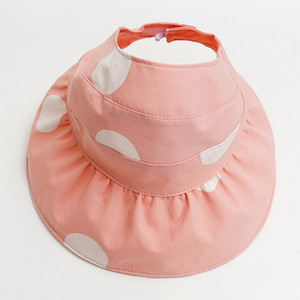 Narmastega lastemüts