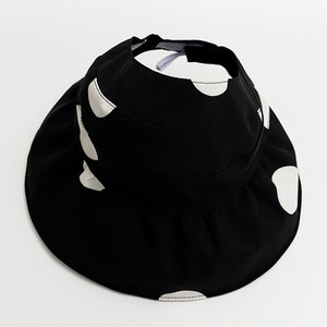 Narmastega lastemüts