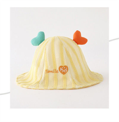 Laste triibuline müts 3D elemendiga