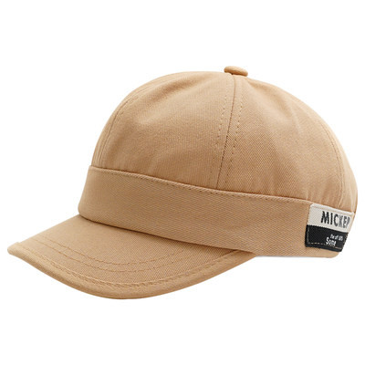 Dječja kapa sa šilterom i grbom