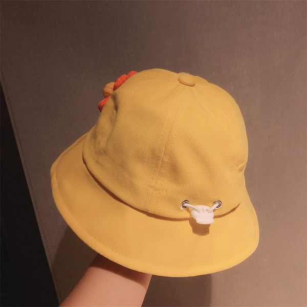 Dječja kapa za djevojčice s 3D cvjetovima