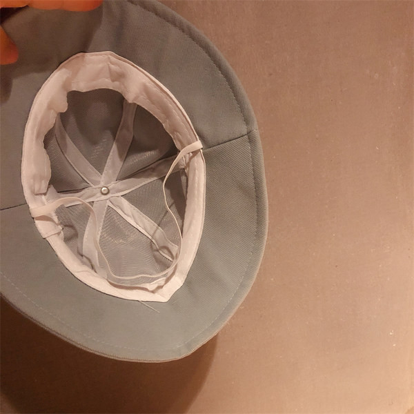 Dječja kapa za djevojčice s 3D cvjetovima