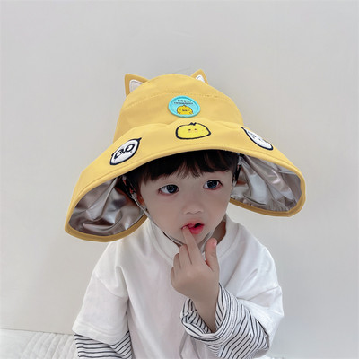 Narmaste ja tikanditega lastemüts