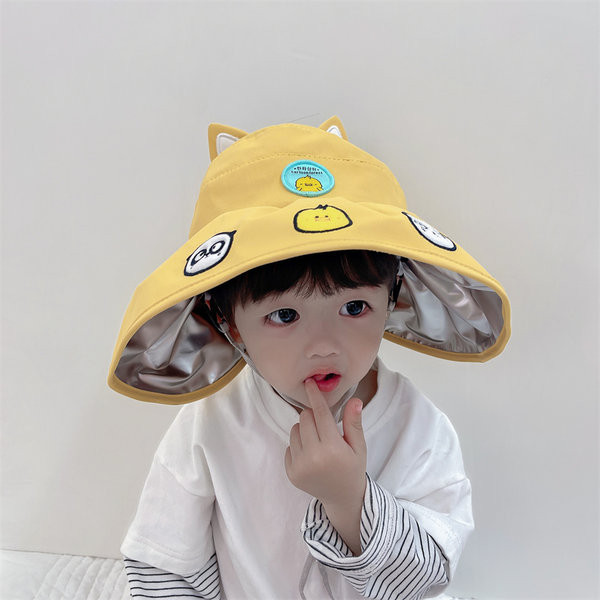 Narmaste ja tikanditega lastemüts