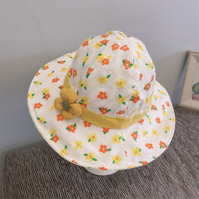 Υφασμάτινο καλοκαιρινό καπέλο με λουλουδάτο μοτίβο