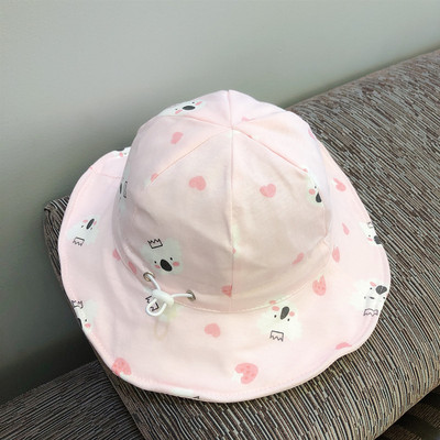 Värvilise mustri ja lipsudega beebimüts