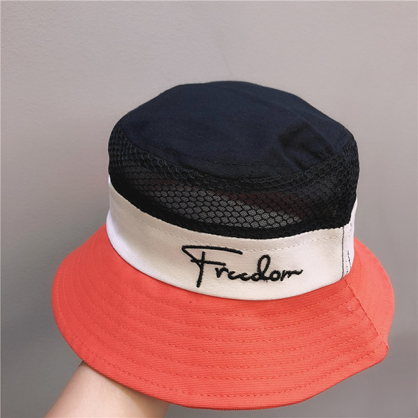 Suvine lastemüts tikandiga