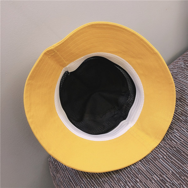 Suvine lastemüts tikandiga