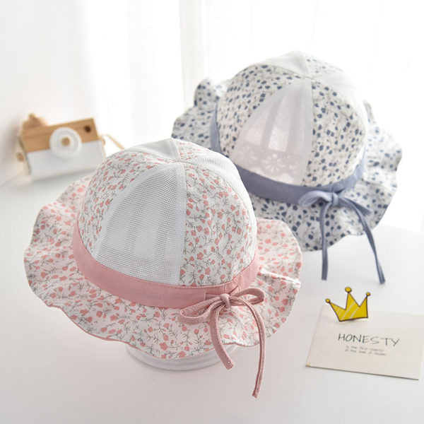 Lillemotiivide ja paelaga võrkkangast lastemüts