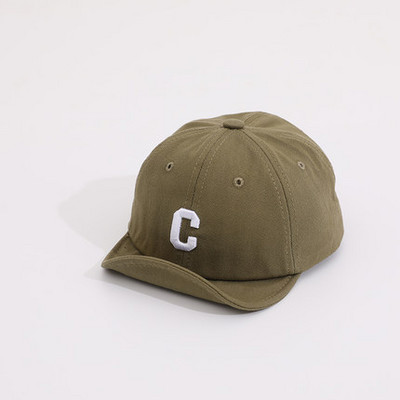 Παιδικό καπέλο με γείσο με κέντημα