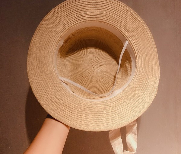 Laste suvine õlgkübar paelaga