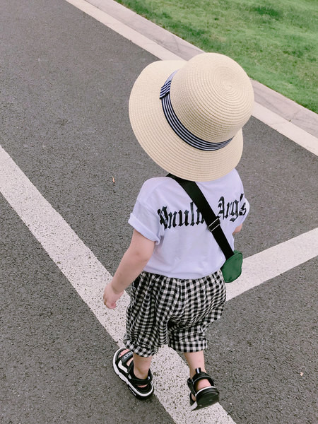 Uus mudel suvine õlgkübar poistele