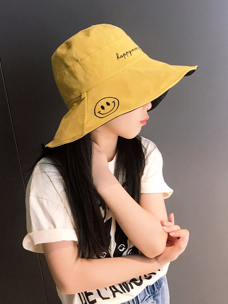 Laste kahepoolne laia äärega müts