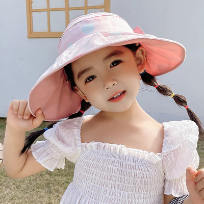 Laia äärega tekstiilist lastemüts