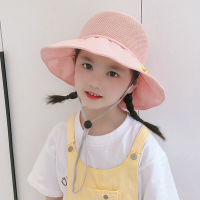 Suurte narmaste ja tikanditega suvemüts tüdrukutele