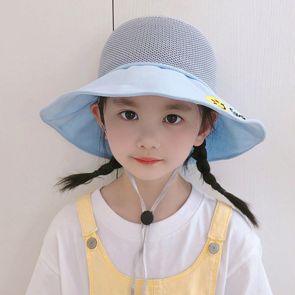 Suurte narmaste ja tikanditega suvemüts tüdrukutele