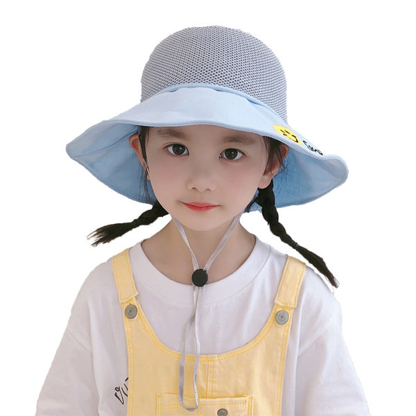 Suurte narmaste ja tikanditega suvemüts tüdrukutele