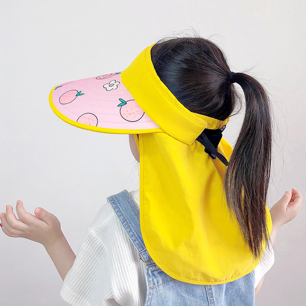 Laia äärega tekstiilist lastevisiir