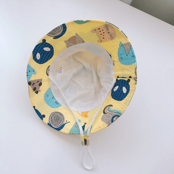 Värvilise aplikatsiooniga vabaaja lastemüts