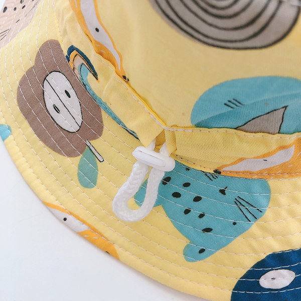 Värvilise aplikatsiooniga vabaaja lastemüts