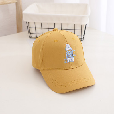 Καθημερινό παιδικό ρυθμιζόμενο καπέλο με γείσο και κεντητή επιγραφή