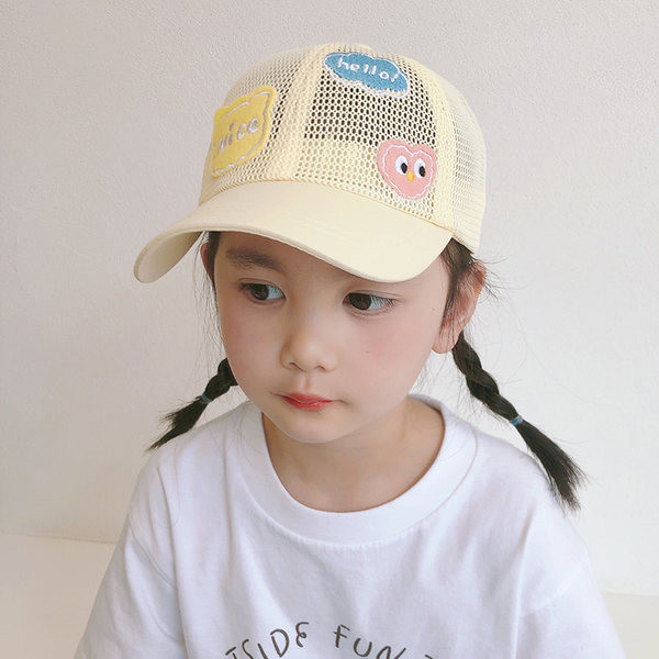 Laste võrkmüts visiiri ja embleemiga