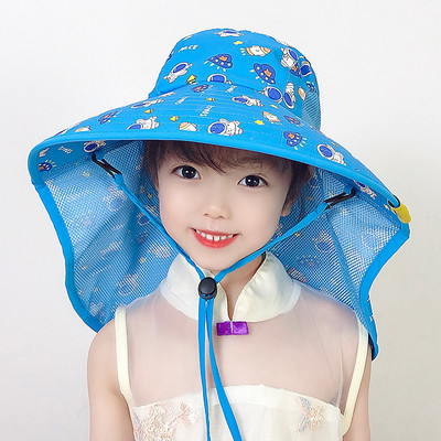 Narmaste ja lipsudega lastemüts-tüdrukutele