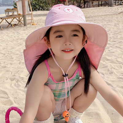 3D-elemendiga vabaaja suvine müts