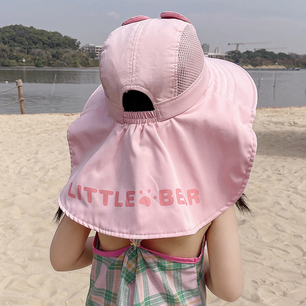 3D-elemendiga vabaaja suvine müts