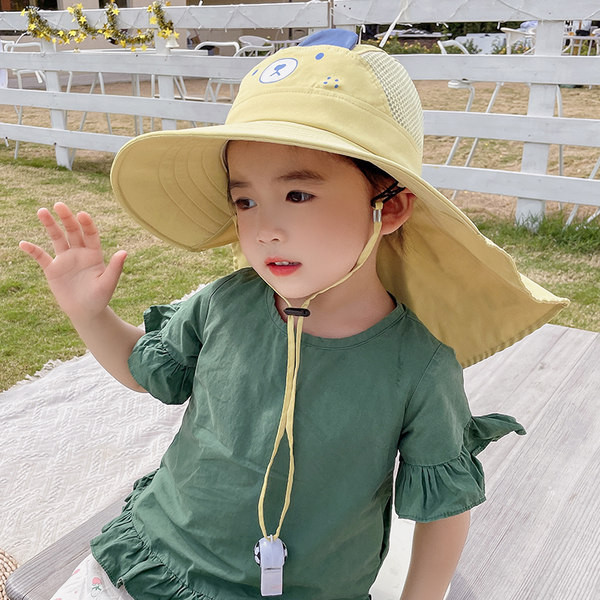 3D-elemendiga vabaaja suvine müts