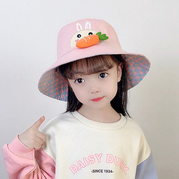 Детска шапка с 3D декорация за момичета