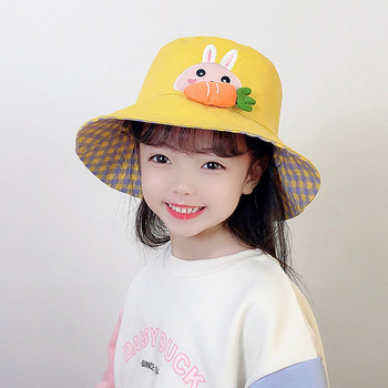 Детска шапка с 3D декорация за момичета