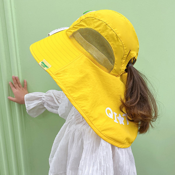 Lastemüts narmaste ja lehvikuga