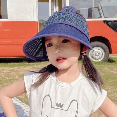 Uus mudel suvine õlgkübar kõrvade ja visiiriga