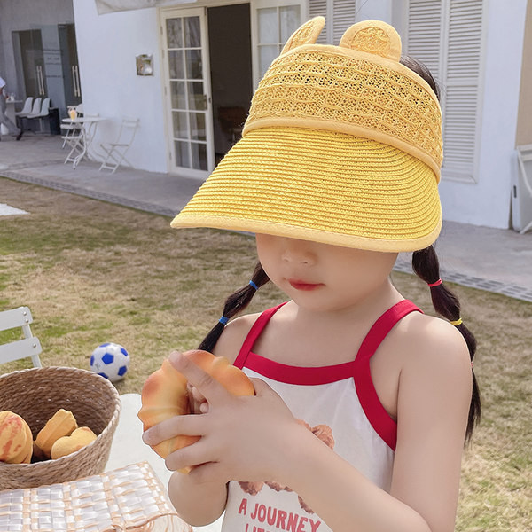 Uus mudel suvine õlgkübar kõrvade ja visiiriga