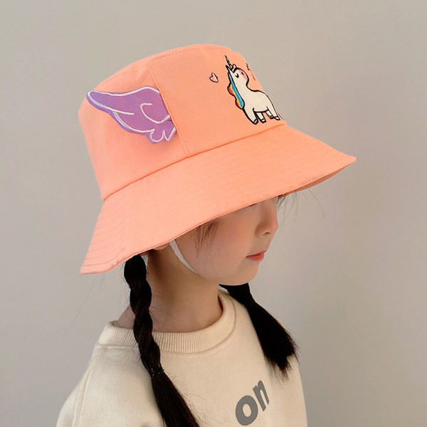 Suvine lõuendist müts 3D elemendiga