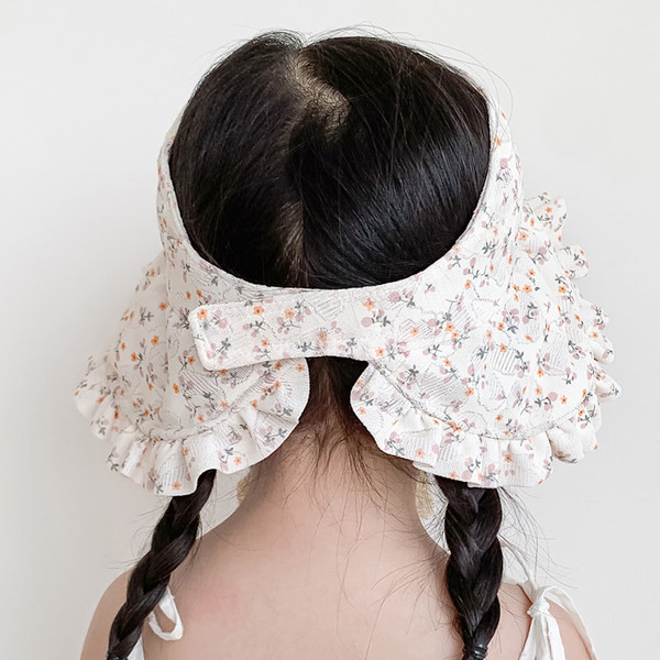 Ljetna kapa za djevojčice sa cvjetnim motivima i vezama