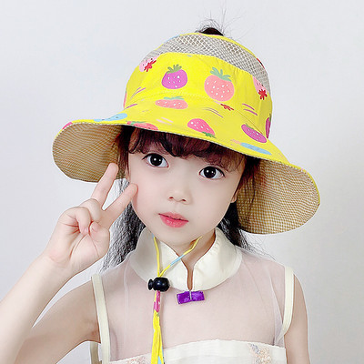 Παιδικό υφασμάτινο καπέλο με διχτυωτό μέρος και χρώμα απλικέ