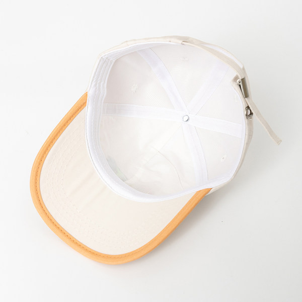 Kirjadega lastemüts poistele ja tüdrukutele