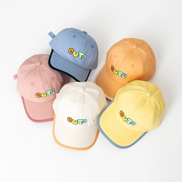 Kirjadega lastemüts poistele ja tüdrukutele