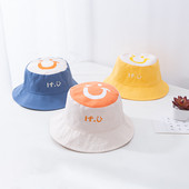 Tekstiilist laste kalamüts kirjaga