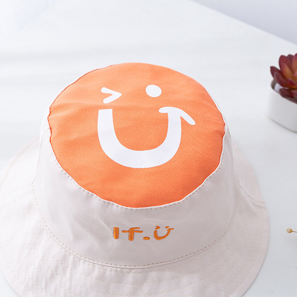 Tekstiilist laste kalamüts kirjaga