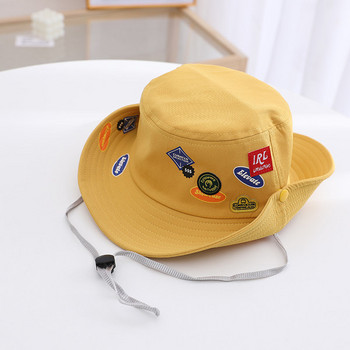 Καπέλο άνοιξη-καλοκαίρι με πολύχρωμες εφαρμογές