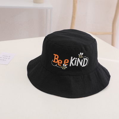 Laste kalamüts narmaste ja tikitud kirjaga