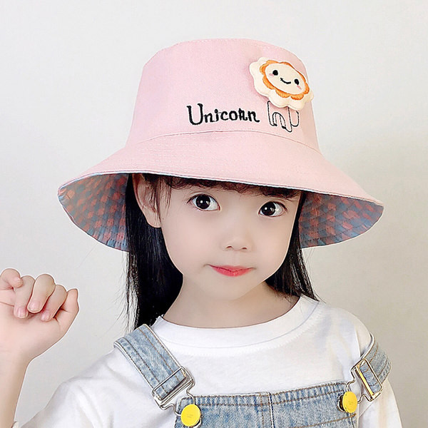 Moodne kirjaga lastemüts tüdrukutele