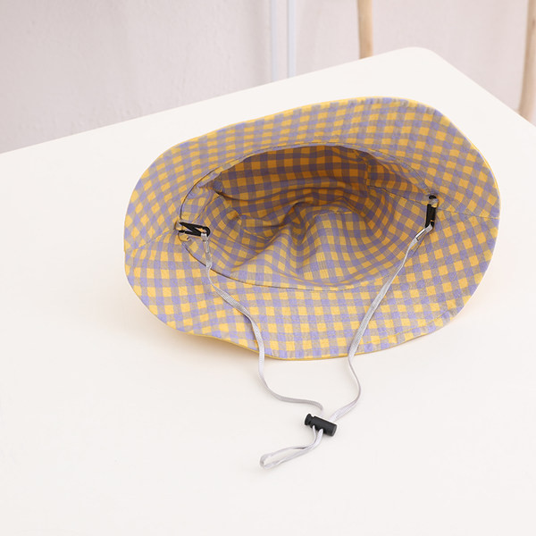 Moodne kirjaga lastemüts tüdrukutele