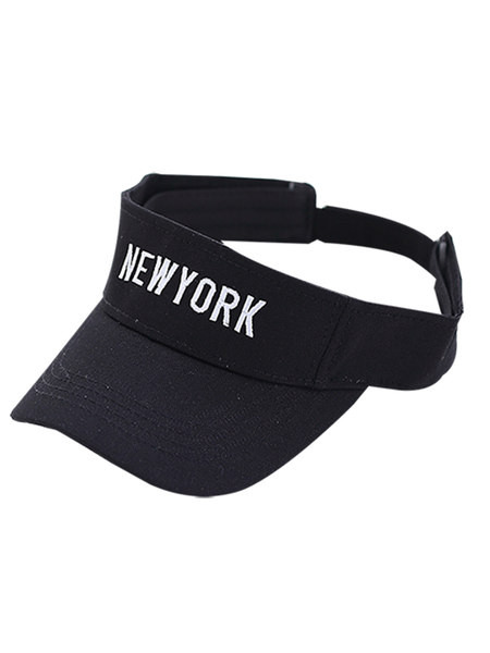 Tekstiilist visiir tikitud kirjaga