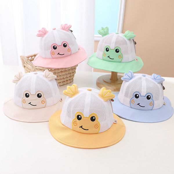 Tekstilna mrežasta kapa s rubovima i vezom u boji