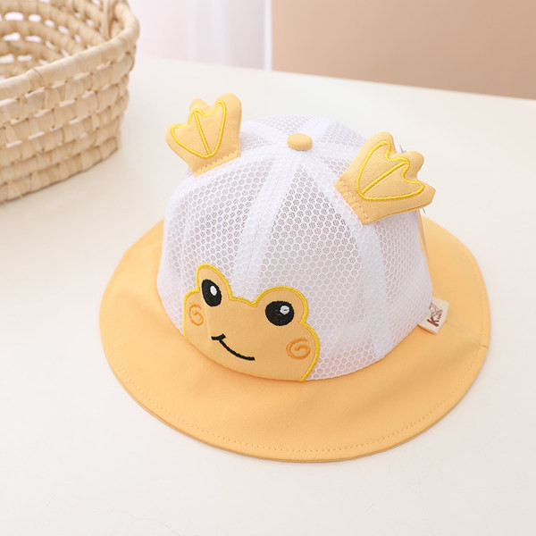 Tekstilna mrežasta kapa s rubovima i vezom u boji